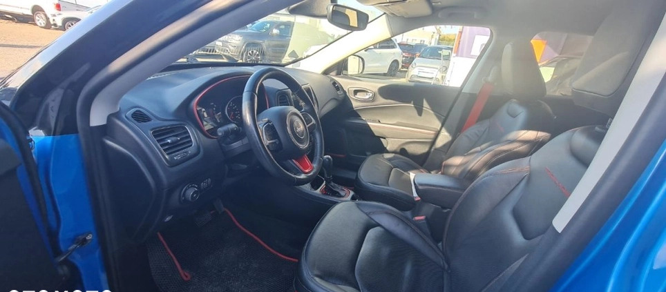 Jeep Compass cena 78900 przebieg: 99500, rok produkcji 2018 z Kępno małe 562